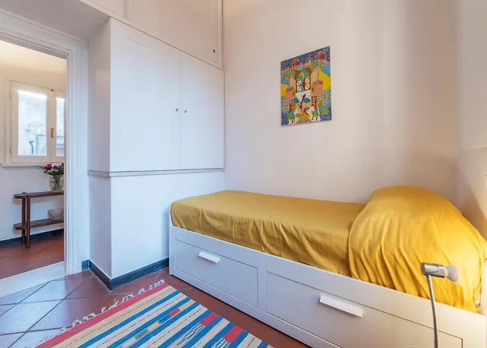 Three Bedrooms In World-famous Via Giulia - Fromhometorome Roma