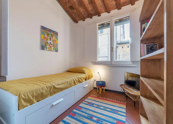 Apartamento Three Bedrooms In World-famous Via Giulia - Fromhometorome