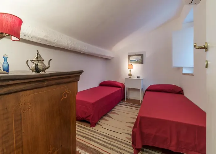 Three Bedrooms In World-famous Via Giulia - Fromhometorome * Roma
